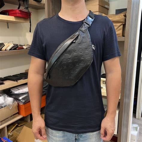 louis vuitton 腰包